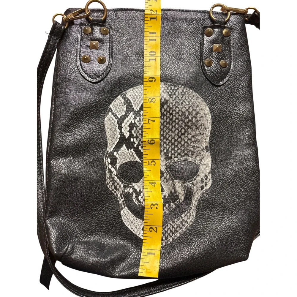 Black Faux Leather Skull Crossbody Bag Snakeskin Print‎ Gold Studded Messenger